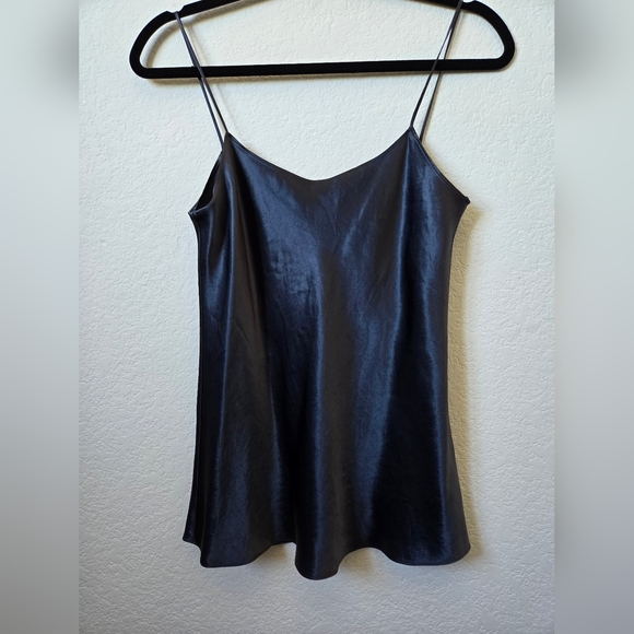 VINCE Cami size small in Navy - Picture 5 of 7